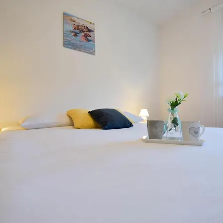 Anic By Interhome Casa de Férias Smilcic