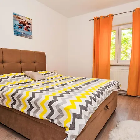 Anic By Interhome Casa de Férias