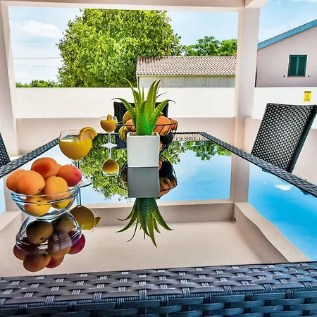 Casa de Férias Anic By Interhome *