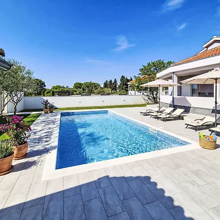 Anic By Interhome *