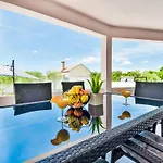 Anic By Interhome *