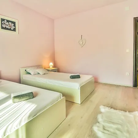 Сasa de vacaciones Anic By Interhome *